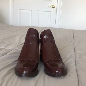 Tory Burch Hyde kiltie boot